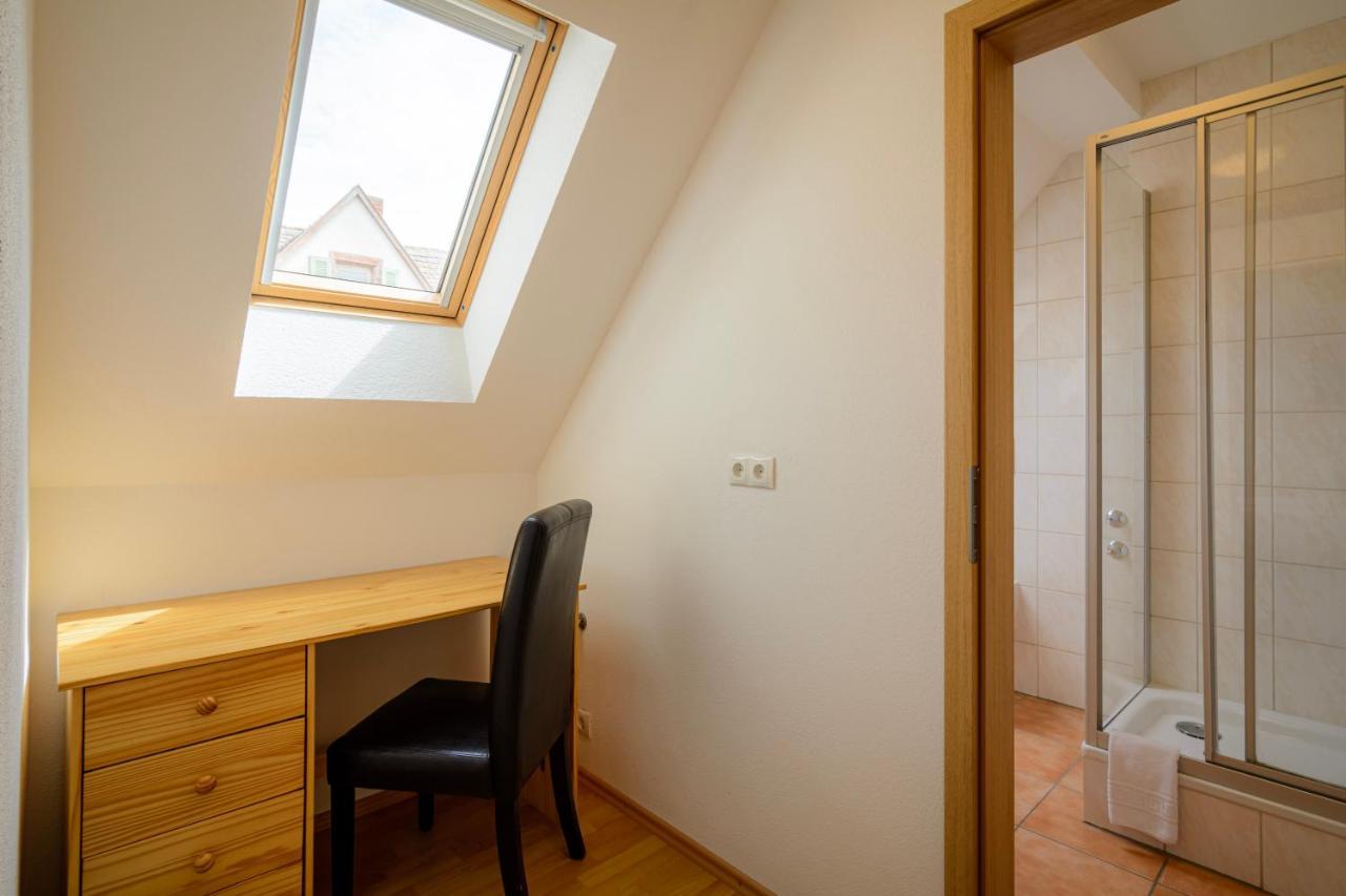 Hotel Zum Engel In Speyer - Roemerberg Berghausen  Ngoại thất bức ảnh