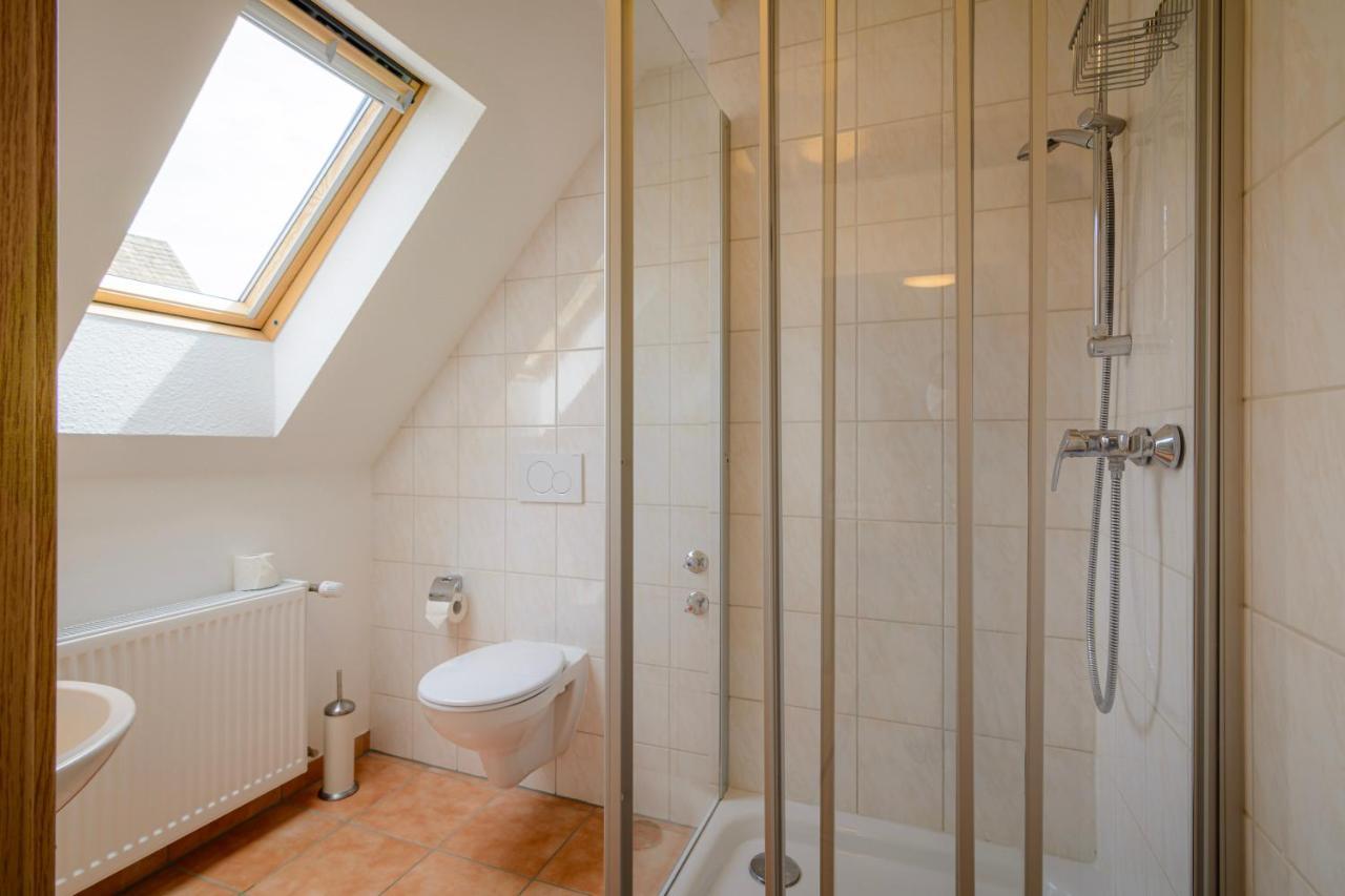 Hotel Zum Engel In Speyer - Roemerberg Berghausen  Ngoại thất bức ảnh