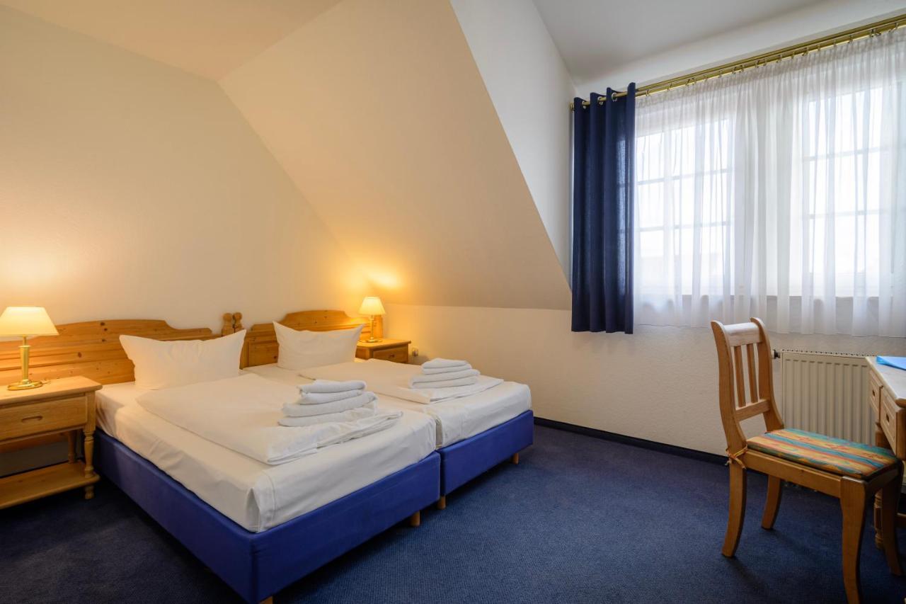Hotel Zum Engel In Speyer - Roemerberg Berghausen  Ngoại thất bức ảnh